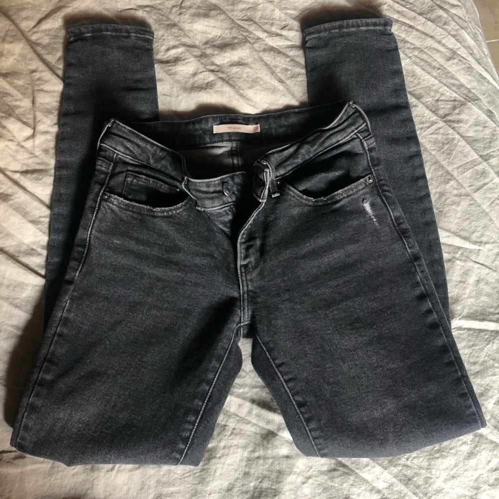 Women’s 711 Levi’s